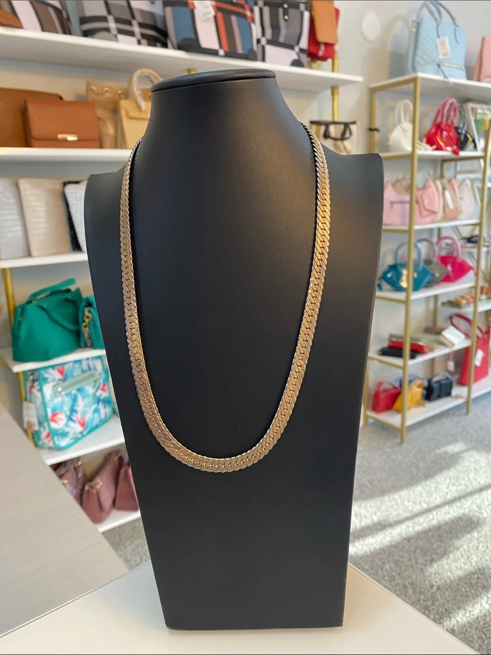 N/A gold tone